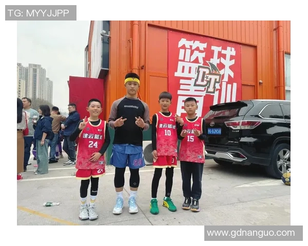 我心中的篮球巨星:追随偶像的梦想与奋斗历程