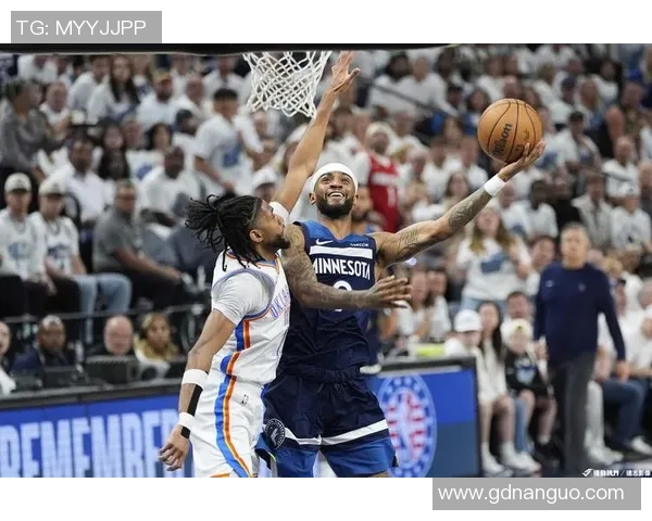 篮球明星在绝境中奋起救儿子勇闯险境的感人故事