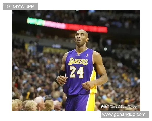 篮球明星之间的巅峰对决谁将成为篮球界的传奇英雄